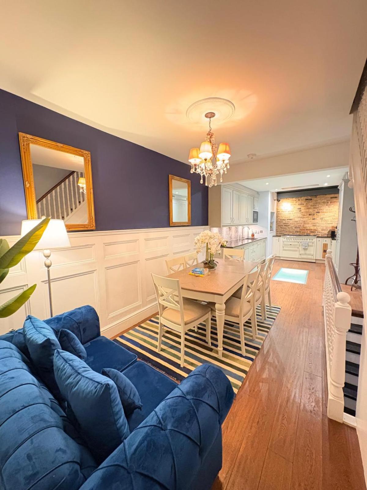 Stunning 5 Bed Town House With Terrace In Londen